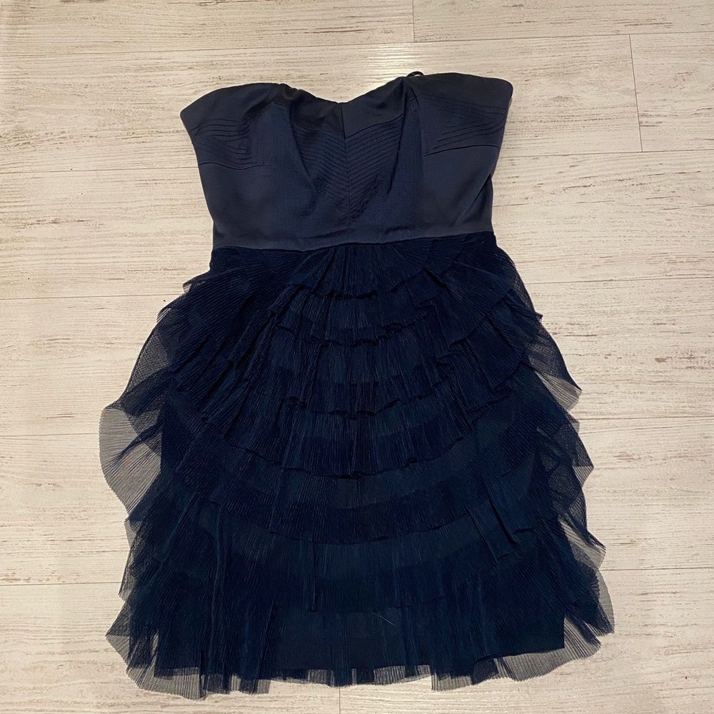 BCBGMaxAzria Strapless Sweetheart Neckline Tulle Ruffle Cocktail Dress
